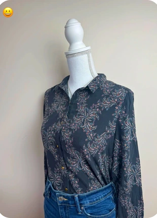 Chemise chemisier noir fleuri sézane taille M 100% soies / silk, brand: Sézane, condition: Very good, size: M / 38 / 10, €38.00, €40.60 includes Buyer Protection