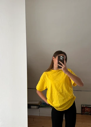 Basic T-Shirt in Gelb, brand: Fruit of the Loom, condizioni: Nuovo senza cartellino, taglia: M / IT 42 / EU 38, €3.50, €4.38 include la Protezione acquisti