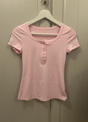 Fitted top, brand: Shein, condition: Very good, size: XS / UK 4-6, £2.00, £2.80 includes Buyer Protection