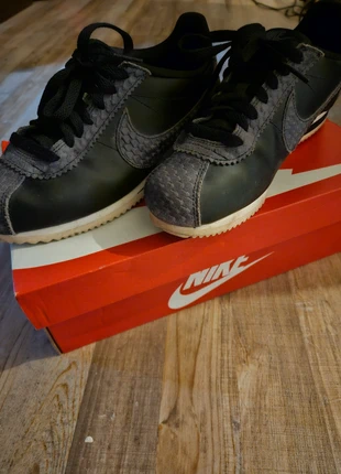 Baskets Nike 39, brand: Nike, condition: Good, size: 39, €9.00, €10.15 includes Buyer Protection