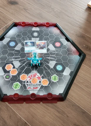 Bakugan - Arène de combat - Saison 2 Armored Alliance, merk: Bakugan, staat: Heel goed, € 4,00, € 4,90 inclusief Kopersbescherming