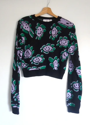 Pull Collusion noir à fleurs smiley violettes et vertes - T.36 (S), marke: Collusion, zustand: Sehr gut, größe: S / 36 / 8, 14,00 €, 15,40 € inklusive Vinted-Käuferschutz