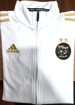 Veste Officielle Fédération Algérienne de Football Équipe Nationale Collector Version Staff/Joueurs, marke: adidas, zustand: Neu, größe: L, 70,00 €, 74,20 € inklusive Vinted-Käuferschutz