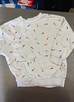 Nike sweater kinderen kids trui, marque: Nike, état: Satisfaisant, taille: 4 ans / 104 cm, 7,00 €, 8,05 € Protection acheteurs incluse