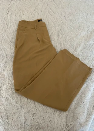 Pantalon fin C&A polyester – Marron clair – Taille 42 (Très bon état), marca: C&A, estado: Muito bom, tamanho: XL / 42 / 14, €3.00, €3.85 inclui Proteção do Comprador