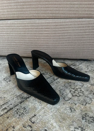 Mules Elizabeth Stuart, marca: Elizabeth Stuart, estado: Muito bom, tamanho: 37, €20.00, €21.70 inclui Proteção do Comprador