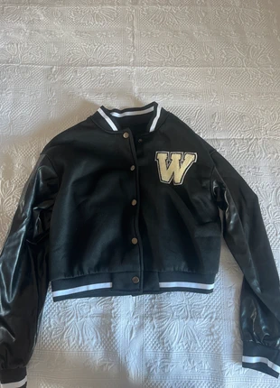 Veste universitaire noir, marque: Shein, état: Neuf sans étiquette, taille: S / 36 / 8, 3,00 €, 3,85 € Protection acheteurs incluse