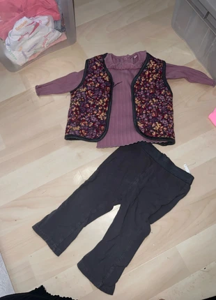 Ensemble 9-12 mois, brand: Zeeman, condition: Good, size: 9-12 months / 74 cm, €2.00, €2.80 includes Buyer Protection