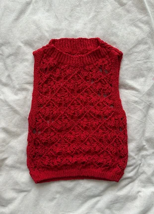 Red Loose-Knit Cropped Vest, merk: Zara, staat: Nieuw zonder prijskaartje, maat: S / 36 / 8, € 7,00, € 8,05 inclusief Kopersbescherming