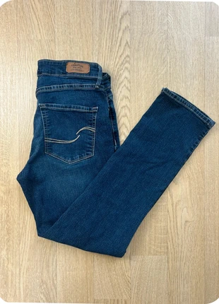 Jean Levi’s Signature Modern Slim femme – FR 38 (W29 L32), marque: Levi's, état: Bon état, taille: S / 36 / 8, 25,00 €, 26,95 € Protection acheteurs incluse