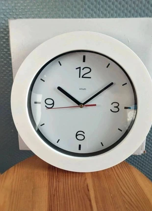 Horloge murale Orium blanche – design sobre et moderne, marke: Amazon, zustand: Sehr gut, 4,00 €, 4,90 € inklusive Vinted-Käuferschutz