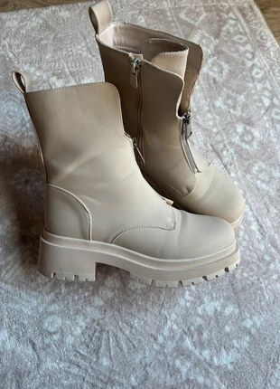 Bottines beige femme taille 36 - 37, merk: Boutique indépendante, staat: Nieuw zonder prijskaartje, maat: 36, € 28,00, € 30,10 inclusief Kopersbescherming