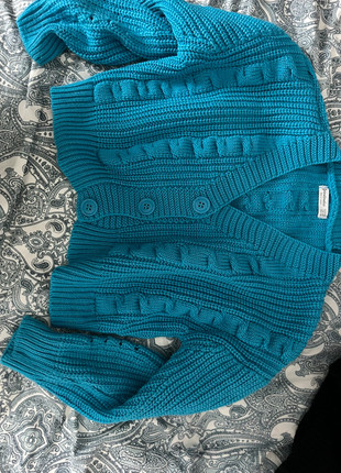 cardigan bleu, marke: Stradivarius, zustand: Gut, größe: XS / 34 / 6, 3,00 €, 3,85 € inklusive Vinted-Käuferschutz