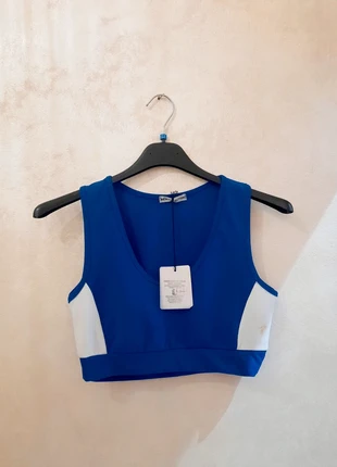 Top blu/ bianco, per donna 🚺, brand: Donna, condizioni: Nuovo con cartellino, taglia: Altro, €2.00, €2.80 include la Protezione acquisti
