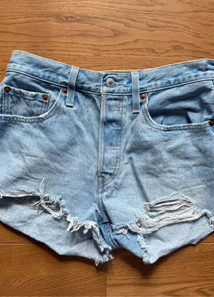Levi’s 501 short maat 27, merk: Levi's, staat: Heel goed, maat: Overige, € 9,99, € 11,19 inclusief Kopersbescherming