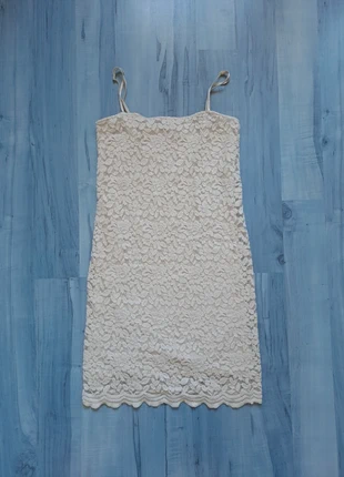 Robe Zara blanche en dentelle, marke: Zara, zustand: Gut, größe: M / 38 / 10, 5,00 €, 5,95 € inklusive Vinted-Käuferschutz