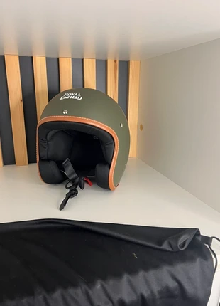 Casque jet Royal Enfield kaki/marron – Taille M (58 cm), marke: ROYAL ENFIELD, zustand: Gut, 45,00 €, 47,95 € beinhaltet Vinted-Käuferschutz Pro