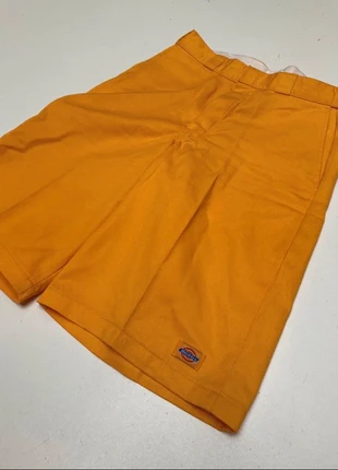 Short jaune/moutarde, brand: Dickies, condizioni: Nuovo senza cartellino, taglia: XL / IT 46 / EU 42, €35.00, €37.45 include la Protezione acquisti