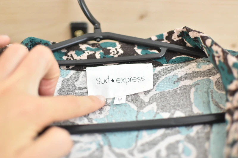 Robe Sud Express en taille M - Très bon état - photo numéro 2
