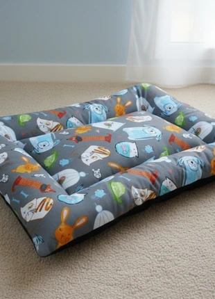 Cama para perro 70x48x9 cm estampado animales gris, marca: ZK ZuresKa, estado: Muito bom, tamanho: M, €9.99, €11.19 inclui Proteção do Comprador Pro
