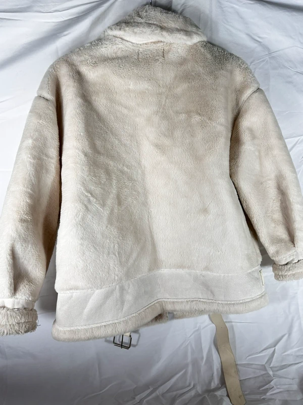 Veste fausse fourrure YesStyle – Blanche/crème, chic & chaude - photo numéro 7