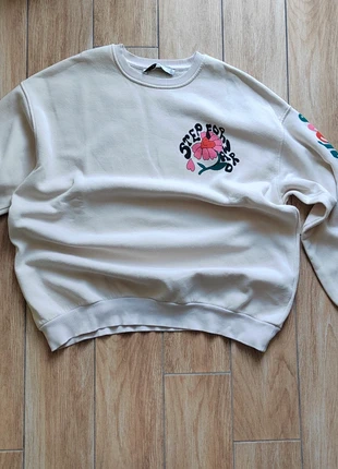 felpa bershka oversize, brand: Bershka, condizioni: Ottime, taglia: L, €10.00, €11.20 include la Protezione acquisti