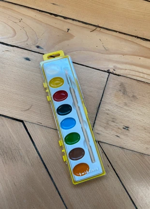 Palette de peinture pour enfant, staat: Nieuw met prijskaartje, maat: Universeel, € 1,00, € 1,75 inclusief Kopersbescherming Pro