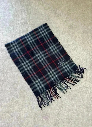 Écharpe Burberry noir, brand: Burberry, condition: Very good, €40.00, €42.70 includes Buyer Protection Pro