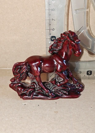 Statuette cheval, staat: Goed, € 6,00, € 7,00 inclusief Kopersbescherming