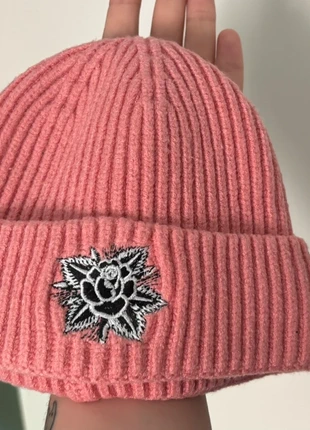 Take To The Grave Beanie rosa pink Rose, brand: take to the grave, condizioni: Nuovo senza cartellino, taglia: Taglia unica, €8.00, €9.10 include la Protezione acquisti
