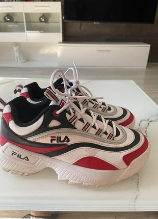 Zapatillas FILA mujer 37.5, merk: FILA, staat: Nieuw zonder prijskaartje, maat: 37.5, € 20,00, € 21,70 inclusief Kopersbescherming