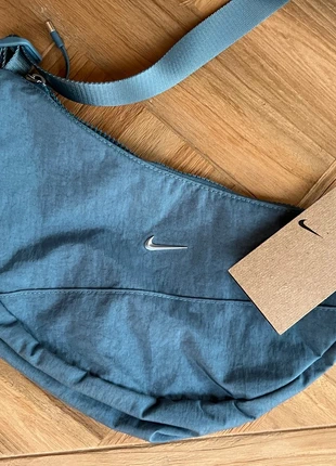 Sac banane Nike, merk: Nike, staat: Nieuw zonder prijskaartje, € 25,00, € 26,95 inclusief Kopersbescherming