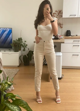 Pantalon velours monki, marque: Monki, état: Neuf sans étiquette, taille: S / 36 / 8, 15,00 €, 16,45 € Protection acheteurs incluse