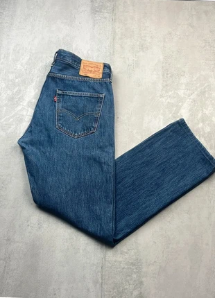 LC24 - Jean Levi's 501 bleu marine coupe droite regular fit denim - W34 L34, merk: Levi's, staat: Heel goed, maat: W34 | FR 44, € 32,49, € 34,81 inclusief Kopersbescherming