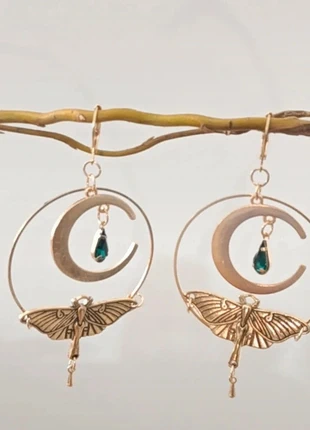 Boucles d'oreilles pendantes en croissant de lune, état: Neuf sans étiquette, 15,00 €, 16,45 € Protection acheteurs incluse