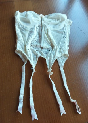 Corpiño novia, merk: Emperatriz, staat: Nieuw zonder prijskaartje, € 9,00, € 10,15 inclusief Kopersbescherming