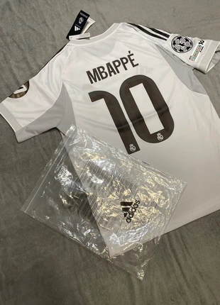 Camiseta Mbappe 10 Real Madrid 25/26, marca: Adidas x real Madrid, estado: Nuevo con etiquetas, tamaño: M, 24,99 €, 26,94 € Protección al comprador incluida