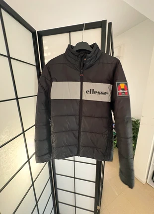 Doudoune ellesse, marke: Ellesse, zustand: Zufriedenstellend, größe: M, 8,00 €, 9,10 € inklusive Vinted-Käuferschutz