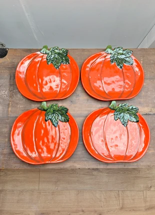 Decorative pumpkin plates set of 4, brand: Pumpkin, condizioni: Nuovo con cartellino, €15.00, €16.45 include la Protezione acquisti