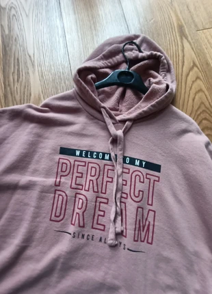 Felpa cappuccio oversize, marca: Pull & Bear, estado: Novo sem etiquetas, tamanho: S / 36 / 8, €12.50, €13.83 inclui Proteção do Comprador