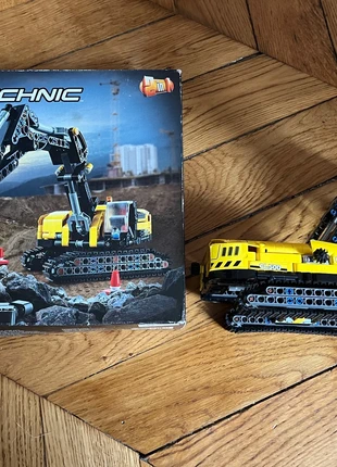 Lego set 42121 heavy Duty Excavator -Excavateur, brand: LEGO, condition: Very good, size: 8 years / 128 cm, €18.00, €19.60 includes Buyer Protection