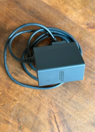Chargeur Nintendo switch, marque: Nintendo, état: Très bon état, 10,00 €, 11,20 € Protection acheteurs incluse