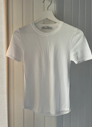 T-shirt blanc Zara, marque: Zara, état: Neuf sans étiquette, taille: S / 36 / 8, 8,00 €, 9,10 € Protection acheteurs incluse