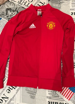 Veste, merk: adidas, staat: Nieuw zonder prijskaartje, maat: S, € 20,00, € 21,70 inclusief Kopersbescherming