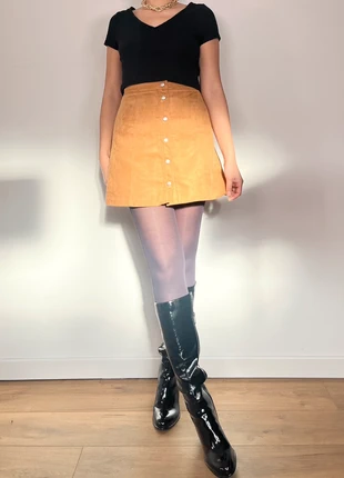 Jupe Taille Haute en Daim, condition: Very good, size: S / 36 / 8, €15.00, €16.45 includes Buyer Protection Pro