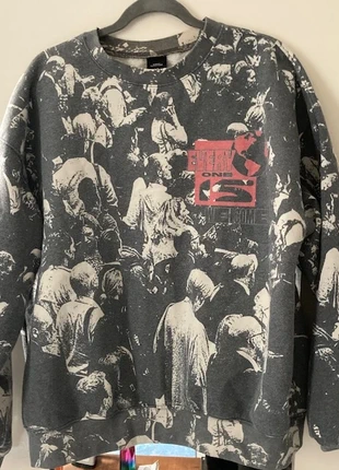 Crewneck Urban Outfitters Y2K, merk: Urban Outfitters, staat: Heel goed, maat: L, € 20,00, € 21,70 inclusief Kopersbescherming