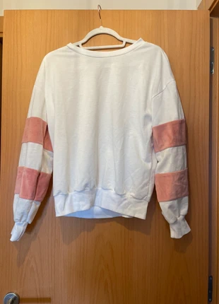 Sudadera blanca con peluche rosa en las mangas, marca: Shein, estado: Muy bueno, tamaño: S / 36 / 8, 9,00 €, 10,15 € Protección al comprador incluida