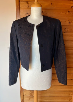 Veste courte marron Archi Pell by bruphils, marque: ARCHIE PELL BY BRUPHILS, état: Très bon état, taille: M / 38 / 10, 5,00 €, 5,95 € Protection acheteurs incluse