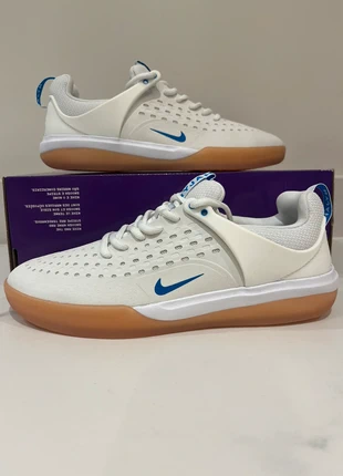 Nike SB Zoom Nyjah 3 – Taille 40,5 – Summit White / Photo Blue – Neuve, marque: Nike, état: Neuf sans étiquette, taille: 40,5, 69,00 €, 73,15 € Protection acheteurs incluse