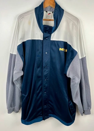 Veste Nike vintage logo brodé taille XXL homme, marque: Nike, état: Bon état, taille: XXL, 25,00 €, 26,95 € Protection acheteurs (Pro) incluse